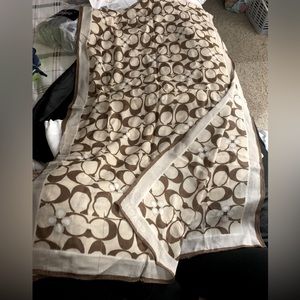Coach scarf/wrap long